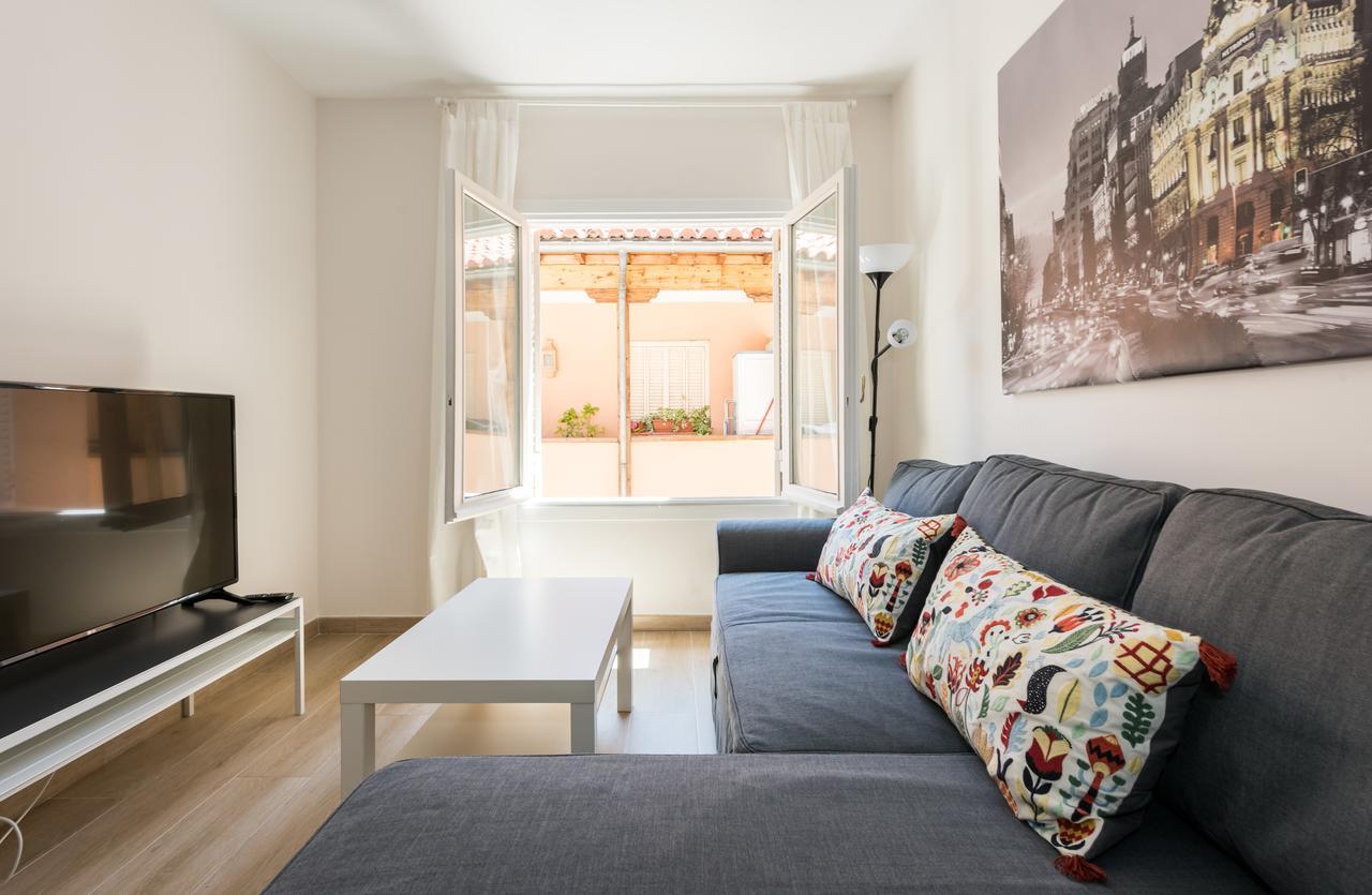 Piso En Edificio Barroco Madrid. Apartment Luaran gambar